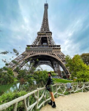 Dylan Playfair Instagram - Okay Okay… Paris you had me at “bonjour” 😍♥️ L’amour @dylanplayfair1 . Wandering around and have 3 hr cafe lunches 🫶🏻