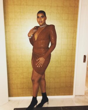 EJ Johnson Instagram - Channeling divine goddess energy for 2020. May this year be filled with love and abundance and may all your hearts desires manifest into reality 👸🏾😘 #teamthis