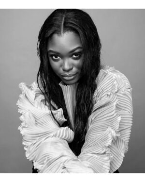 Ebonée Noel Instagram - Shoot for @photobookmagazine 
Photographer- @contarsy1 
Creative Director- @mikeruizone
Hair - @infamousmstish 
Makeup - @latisharankin 
Stylist - @718blonde
Top - @jamemme