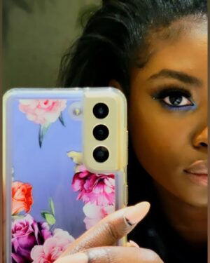 Ebonée Noel Instagram - 🦋