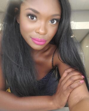 Ebonée Noel Instagram - Been a long time since I left you without a dope pic to tap to.
.
.
.
KON hmu team going in
💄@jessmakeup55 
💇🏾‍♀️ @erica.croft 
💅🏿 @royalessencenailstudio_whitby