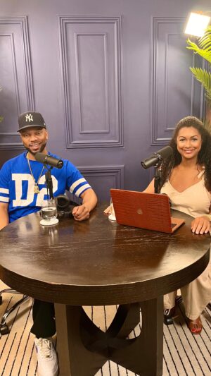 Eboni K. Williams Instagram - POLL: Do you vote based on issues or political parties? 🤔

It's the 4th of July and it's not too early to be thinking about November! Because if you love Black people you can't afford not to vote like it!

This week's episode of Holding Court is a rallying cry for Black America to joke a little less about the state of American politics and LEARN MORE. Eboni and Dustin discuss the disastrous debate between President Biden and former President Donald Trump, the not so subtle "Black jobs" dog whistle, and the news of Trump's immunity that broke while recording.

Listen to Holding Court wherever you get your podcasts! 🎧 And as always, read your terms AND conditions! ⚖️ 

🎙️ @ebonikwilliams 
🎙️ @lookatdustin 
💻 @ashleyjhobbs 
🎛️ @dossiemccraw 
📹 @jake.kleinberg