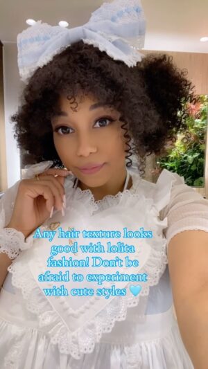 Ebony Bowens Instagram - Tight curls and kinks have been my current obsession 👩🏽‍🦱🤍

#eglcommunity #babythestarshinebright #kawaiifashion #blacklolita #jfashion #eglfashion #sweetlolitafashion #lolitasofinstagram #plussizelolita