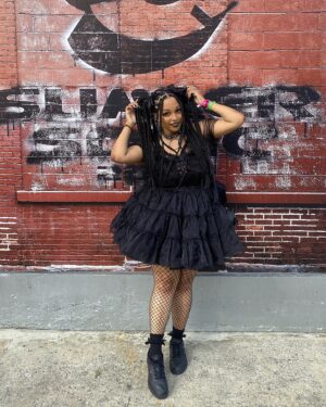 Ebony Bowens Instagram - サマソニコーデ🎶🖤
永遠にBABYMETAL大好き🦊🤘🏽
Summer Sonic coord that was veryyyyy BABYMETAL inspired but like, more gothy ♥️