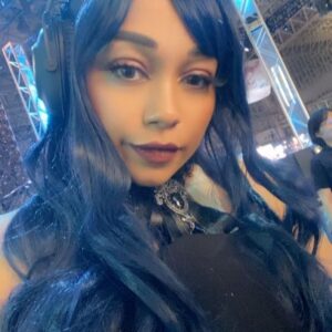 Ebony Bowens Instagram - FFXIV Gaia 💙 FF14 ガイヤ 🖤
TGS2023 久々のコスプレ
本当に楽しかった✨✨✨

My Gaia cosplay for Tokyo Game Show! I haven’t properly cosplayed in forever and was a little nervous, but I’m pleased with how it came out ☺️

Luckily I was able to use clothing I already owned, and it worked perfectly bc… goth lol 😂 Hoping to improve on it in time for @ffxiv Japan Fanfest (if I even win lottery tickets lol) 🙏🏽🤍

#cosplay #gaia #ffxiv #ff14 #ガイヤ #コスプレ #TGS2023 #blackcosplayer #japan