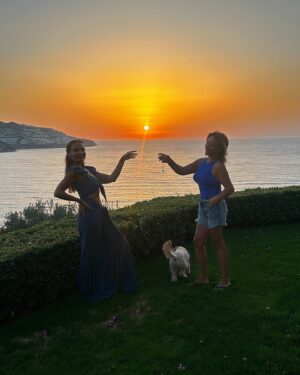 Ebru Akel Instagram - Paylaşmak en güzeli ..
Hele de sevdlklerlnlzle olunca ……
