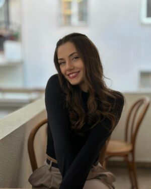 Ece Baliç Instagram - 😌