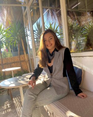 Ece Baliç Instagram - 🐸