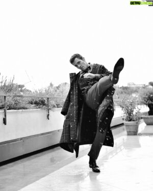 Ed Hendrik Instagram - ☄️

ph: @robertakrasnig 

@spaghettimag 
@othersrl