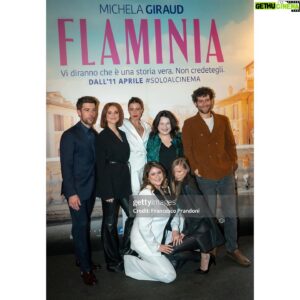 Ed Hendrik Instagram - anteprima Milanese per “FLAMINIA”🩷

perché non si dica che facciamo ridere, piangere e riflettere solo a Roma Nord @michelagiraud 

dall’11 Aprile #soloalcinema 🍿

grazie ✨
@giorgioarmani @stellagiannetti 
& 
@churchs @flaviocer