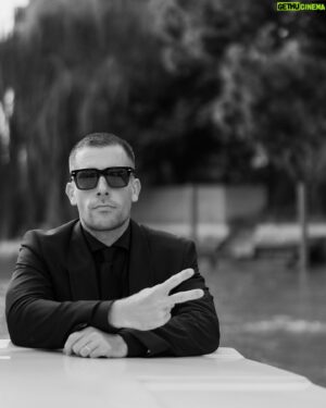 Ed Hendrik Instagram - cool as a moose

ph: @eleonoraproietti