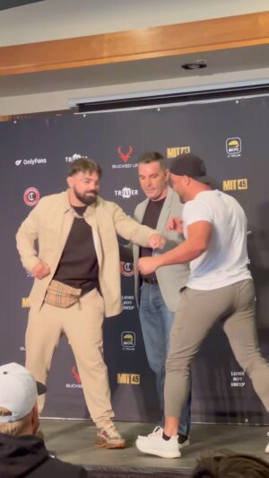 Eddie Alvarez Instagram - Mike Perry @platinummikeperry vs Eddie Alvarez @ealvarezfight starting King of Violence early by punching eachother during the faceoff 😂 @bareknucklefc