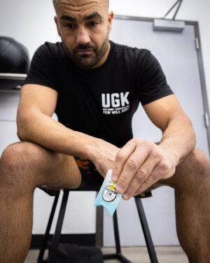 Eddie Alvarez Instagram - Thanks to @2gococonutoil for helping me get through fight week with natural energy! Excited for what’s to come. 

#undergroundking #naturalenergy #coconutoil #focus