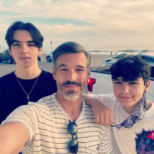 Eddie Cibrian Instagram - My boys 💛💛 #nationalsonday #nationalEVERYday