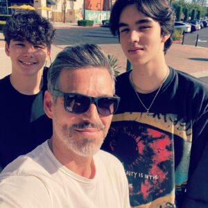Eddie Cibrian Instagram - Day trip to visit this college freshman 😎 #cibrianboys 💛💛 @masoncibrian @jakecibrian
