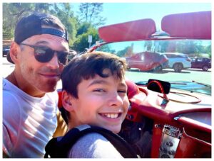 Eddie Cibrian Instagram - He requested a ride from school #UberClassic 💛😎