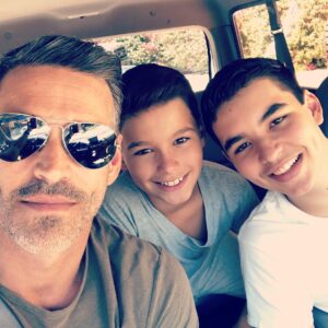 Eddie Cibrian Instagram - Three Amigos...💛🙏