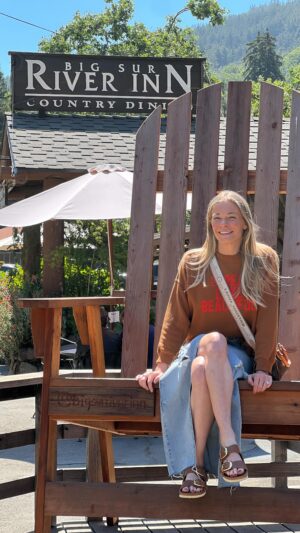 Eddie Cibrian Instagram - It’s your birthday…it’s your birthday!! @leannrimes  Firmly seated in the big girl chair 🪑 in one of her happiest places on earth 🎉🎉🎉❤️❤️❤️ #4tothe1bdayfun #birthdaygirl