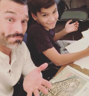 Eddie Cibrian Instagram - Where do we start? 🤷‍♂️🤷‍♂️ #homework #alotofit #demasiado 🥴