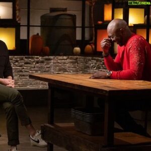 Eddie Jackson Instagram - “Stuff It, Bobby!” 😂 Watch as I bring Thanksgiving game day vibes to Bobby Flay's kitchen, with @maneetchauhan @christianpetroni and @mpsilakis tackling Bobby’s favorite - stuffed dishes on #BeatBobbyFlay #HolidayThrowdown only on @foodnetwork Tuesday, November 15th at 9|8c