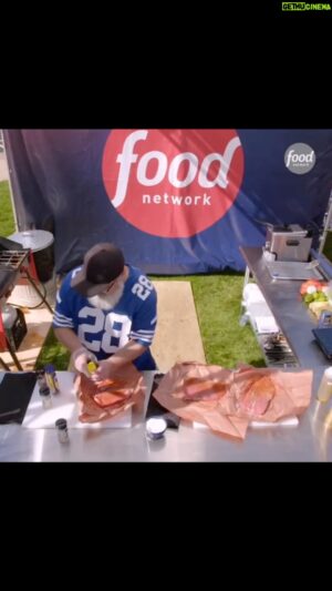 Eddie Jackson Instagram - It’s going down in the parking lot tonight😂 fresh episode of #tailgatetakedown kicks off 9/8 on @foodnetwork. #colts Vs #broncos