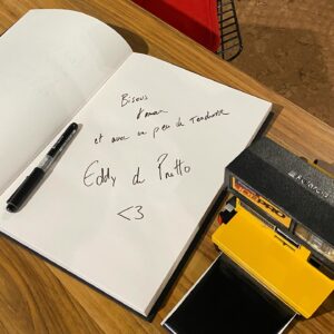 Eddy de Pretto Instagram - Ne serait-ce pas, encore une fois, un mois plein d’amour et de tendresse qui s’achève ? 🤡