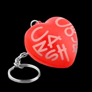 Eddy de Pretto Instagram - Le CRASH CŒUR merch est disponible et il est iconique ! Tag la personne avec qui tu partages le pendentif cassé !