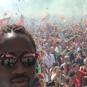 Éder Instagram - Arrepios e emoções para sempre…
Parabéns a todos os portugueses ❤️🙌🏿🥹