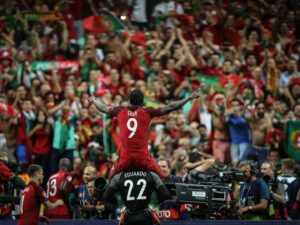 Éder Instagram - 10 Julho 2016. Será sempre um dia memorável na minha vida e na história do futebol português. Muito orgulhoso do que juntos conquistámos! 🇵🇹
