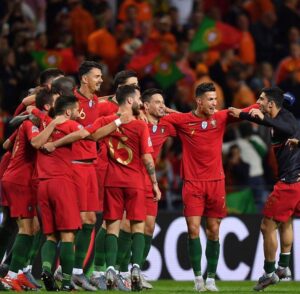 Éder Instagram - Amanhã é feriado c******! Parabéns!! 🇵🇹🏆💪🏿