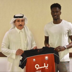 Éder Instagram - Thank you for the new challenge @alraedclub 

@madjid_classicoo 👊🏿 @zaki_br7 👌🏿 @andrecportulez