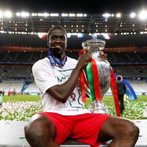 Éder Instagram - 10 Julho 2016. Será sempre um dia memorável na minha vida e na história do futebol português. Muito orgulhoso do que juntos conquistámos! 🇵🇹