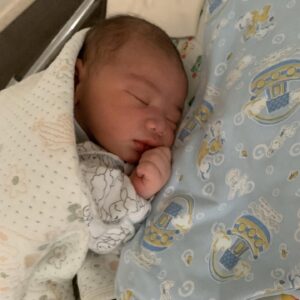 Éder Instagram - Rio 💙
5.6.2020 / 23:11 / 4kg / 55cm
Our newest edition to the family🥰 - We are so in love with him 💞