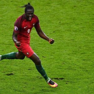 Éder Instagram - 10/07/2016 - Jamais esqueceremos. Memories we will never forget! @portugal 💪🏿🇵🇹🏆 #euro2016 #portugal #champions