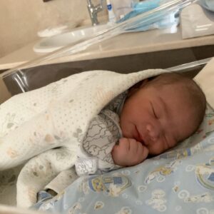 Éder Instagram - Rio 💙
5.6.2020 / 23:11 / 4kg / 55cm
Our newest edition to the family🥰 - We are so in love with him 💞