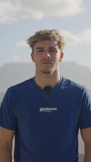 Edgar Ulrich Instagram - Une sacrée année !  Le Red Bull king of the air commence demain .🔥👊
.
Il est pas facile de se livrer sur toutes les vérités, mais j’essayerai de rester le plus transparent possible sur ma carrière .
Un objectif : donner le meilleur de moi même 🙏🏽
.
Vidéo par @etienne.desaunhac 
@dylanosborne99 
.
@duotone.kiteboarding 
@ion_international 
@duotonekiteboardingfrance 
@ion_france 
@almanarre_clothing