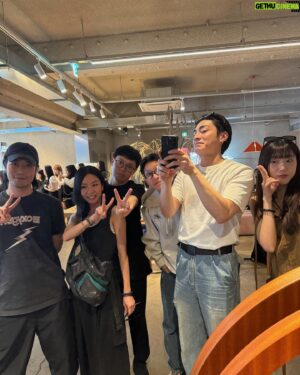 Edison Song Instagram - 我家門前有小河 
日落有小喝