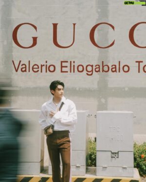 Edison Song Instagram - @GUCCI ANCORA時尚藝術展演
4/20-6/30 臺南美術1館
展出Gucci Ancora春夏時裝及多位米蘭藝術家作品，還有七層樓高的顏振發大師繪製牆面，巨震撼。
除了週一之外，每天都去時尚一次吧！

記得加GUCCI LINE官方帳號預約哦！

#gucci 
#gucciancora
#GucciArtWall