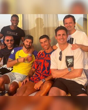 Edu Aguirre Instagram - Feliz cumpleaños mi hermano!!
Lo mejor está siempre por llegar.

@cristiano