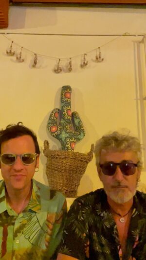 Edu Soto Instagram - TOMA 3
Juancho y Fran… conseguirán arrancar con su primer programa de pot cast?