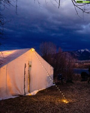 Eduardo Garcia Instagram - I see my year broken out into seasons by the month. For example, here in Montana we are slowly rolling into May which typically heralds the first signs of spring and the bounty of our wild foods. 

Mushrooms harvested now will be eaten fresh and dried for later. That’s kinda the rhythm, plan today, feast tomorrow. 

When out in the woods I west @firstlitehunting . The gear works, it’s that simple. It keeps me warm, dry, and confident so I can really lean into the journey. Link in my bio to what’s on offer. 

Here’s a few favorite moments from last years hunt camp with the squad.

November:

1. Hunt crew, keeping it quiet(never)and having a horrible time! @annajeanmt @dark_side_of_the_kuhn 

2. My pal Hunter patiently waiting for the tenderloins from a 2 yr mule deer.

3. No caption needed!

4. Camp vibes, can’t beat ‘em and can’t live without these moments

📸: @lindseymulcare