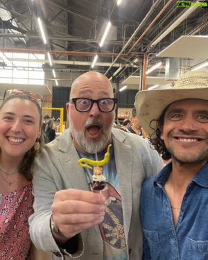 Eduardo Garcia Instagram - Humbled, motivated, reassured. 

Our show Big Sky Kitchen was honored with the 2023 @beardfoundation Instructional Visual Media award last night ⚡️

Surrounded by team and peers I reflected as I cheered heartily for my fellow nominees @testcook @lan_cooks and others in their respective categories.

When the bubbles are gone, the floor is swept and tomorrows menu breaks the horizon of my short term focus one thing stands out quite clearly for me. 

Food has become a noun in our daily lives. Almost benign at times. 

Reimagined, food as a verb, transforms to eating/living/growing/dying/regenerating. In that echange we are the catalyst for life and the drivers of this elemental human need. 

And so, as Chef’s, Writers, Editors, Directors, Photographers and more, we collectively are accountable to our co creators in this space. The Growers, Farmers, Ranchers, Environmental shepherds and water, soil, plants and animals themselves.

By my Almanac, the opportunity zone here is ripe and ready. If not starving for equity in an archaic ecosystem that in its efficiency has denatured and distilled our most vital point of connection and celebration to that of counting calories and capital. 

And so, this award fills my tank and straightens my knifes edge. It’s back to business and that’s fine by me. Stay in touch, say hello and join me and the other heroes in the room last night and those out in the field in bringing RELATION back to our food story. 

The next time you take a bite or sip of anything, consider saying “thank you” to the food itself. And of course stay curious in this renaissance we are in where our past is being composted through action. It’s a beautiful thing to witness and brings me great hope. 

Microbes over margins, culture instead of consumption and equality over ego. 

🔪👨🏽‍🍳❤️

@magnolianetwork @linguinepics @sierramist1120 @sarahkuban @codywoodside @foxappeal @thedanfox @plebianpictures @lishsteiling @dark_side_of_the_kuhn @empanadamamma @sarahspromberg @morth_photo @ryanjordan_ @wildvisionfilms @bn.kdn @brando.clements @rockymtngande @lindseymulcare @sharerika @mallorygregan @mattstandal @montanamex  @beccaskinner