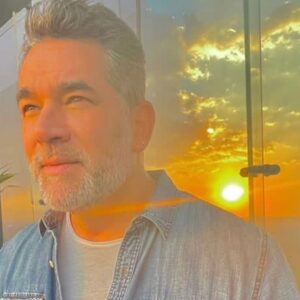 Eduardo Santamarina Instagram - Atardeceres …..grax a la Vida que me ha dado tanto💯❤️🙌