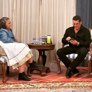 Eduardo Santamarina Instagram - Aquí en mi clase de punto de cruz c mi querida Ana Martin…. Enorme gusto coincidir contigo🙌💯😘🤪😂😂😂🤠