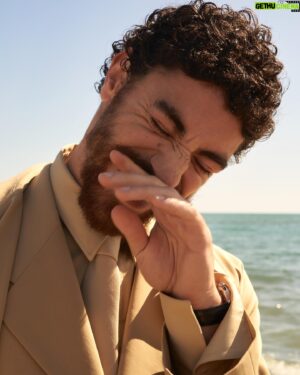 Eduardo Scarpetta Instagram - la brace accesa

grazie @snob_non_per_tutti 

@dsquared2 
@brunellocucinelli_brand 
@Malo
@giorgioarmani 

fotografo @gianluigidinapoli 
intervista @miriam_denicolo 
ufficio stampa @othersrl @vaneboz @la_sara_kane 
assistente styling @biancagiampieri 
grooming @sofiainnocenti