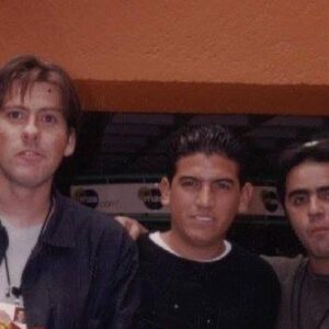 Eduardo Videgaray Instagram - Alguna vez fuimos jóvenes y no tan bellos. Aquí con @jrsestaca y un wey.