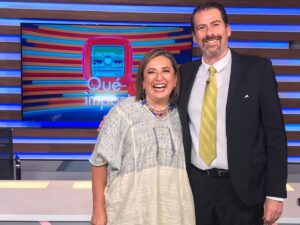 Eduardo Videgaray Instagram - La candidata a la presidencia, (aunque por Ley hay que decirle la “coordinadora”) de la oposición!! @xochitlgalvez HOY en @queimportatv a las 11:10 pm por @imagentvmex #SeñoraX