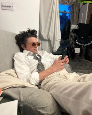 Edward Bluemel Instagram - just reminding you that I am not above “posting online”