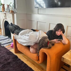 Edy Modica Instagram - plank monday came early !!!!!