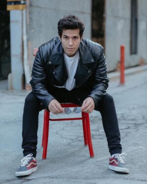 Efekan Can Instagram - Akşam olmasını bekliyorumdurrrr..
#öğretmen yeni sezonuyla bu akşam saat 20.00 da Fox’ta hazır mısınız ? #DahadaFOX
@foxturkiye 
@ogretmenfoxdizi 
@medyapimresmi 
@mfyapimtv
